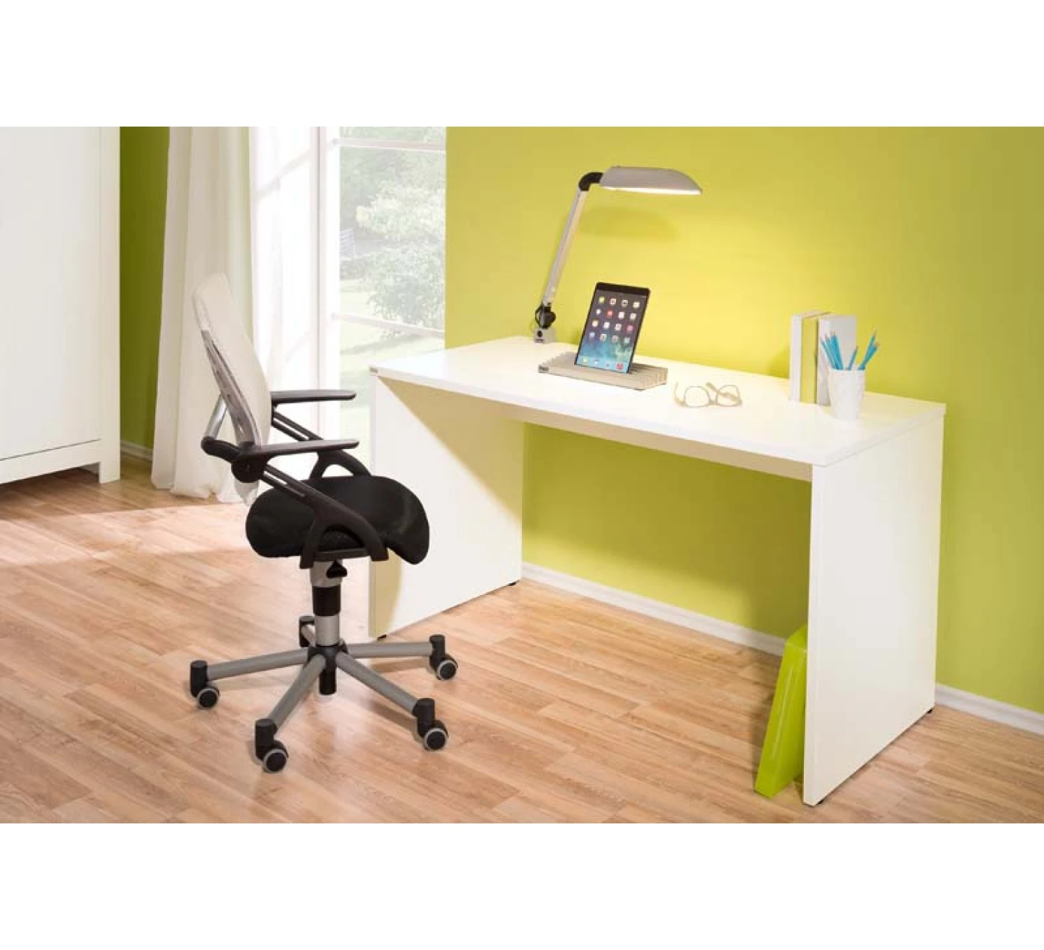 Fiona Bureau 1 Fiona Bureau