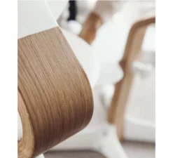 Stokke Nomi® Stoel - Navy/Oak 12 Stokke Nomi® Stoel - Navy/Oak -Babyproducten stokkeAR nomiAR stoel navy oak 4